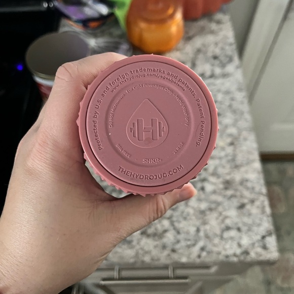 24oz Studded Pink HydroJug Tumbler/Shaker Bottle - Picture 3 of 4